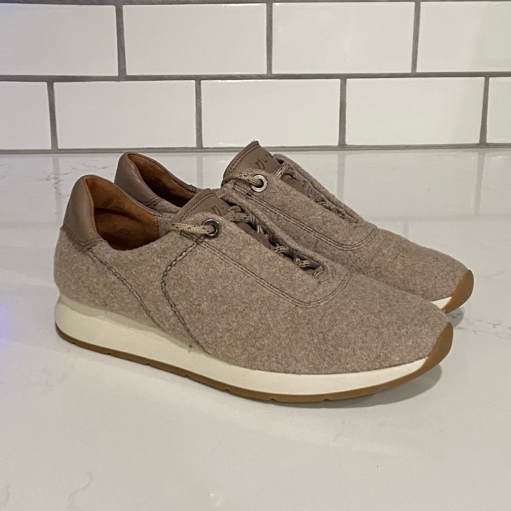 Paul Green Size 4 US Size 6.5 Kalista Merino Wool Leather Luxury Sneaker - Picture 2 of 16
